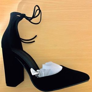 Classic Elegant Heels 👠🕶